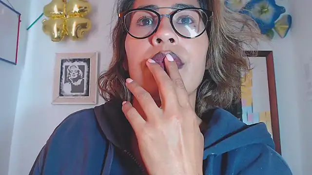 fantasty nylon online show from 12.17.24