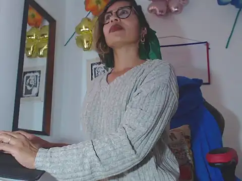 fantasty nylon online show from 12.30.24