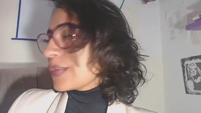 fantasty nylon online show from 11.04.25