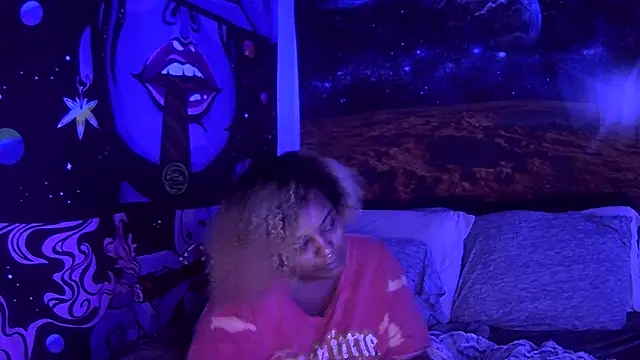 AutumnHart online show from 12.15.24