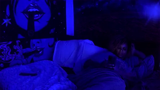 AutumnHart online show from 12.20.24