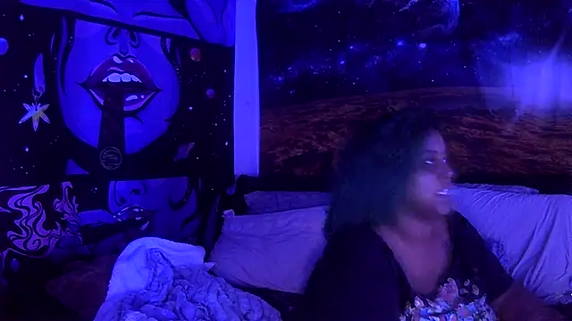 AutumnHart online show from 12.27.24