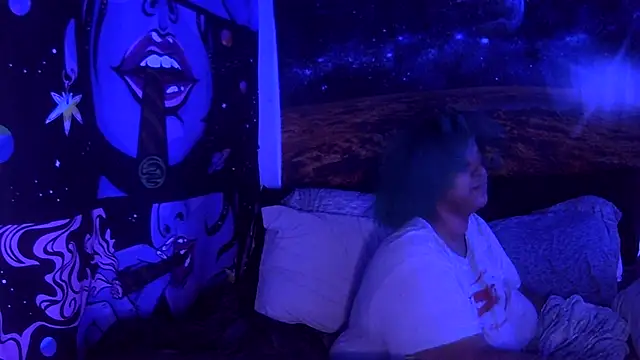 AutumnHart online show from 12.29.24