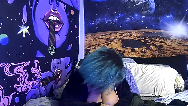 AutumnHart online show from 01.15.25