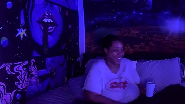 AutumnHart online show from 01.23.25