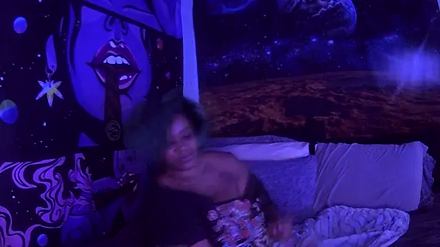 AutumnHart online show from 01.26.25