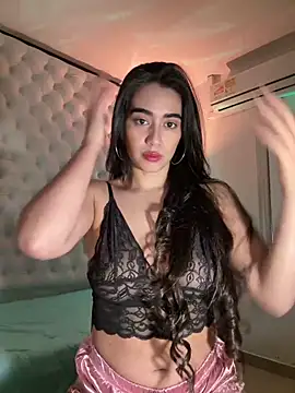 ZarahEvans online show from 12.19.24