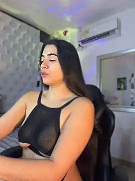 ZarahEvans online show from 04.28.26