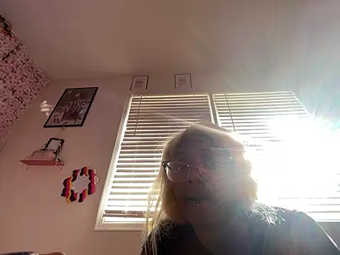 VixenCapri online show from 11.11.25