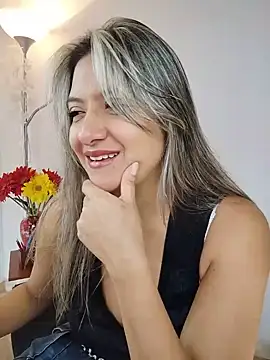 valeriahunter1 online show from 07.10.26