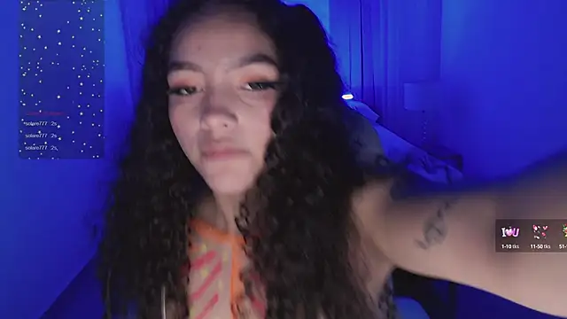 Snapshot of anahi_curlie1 chatting on 03.18.25 anahi curlie1 online show from 03.18.25