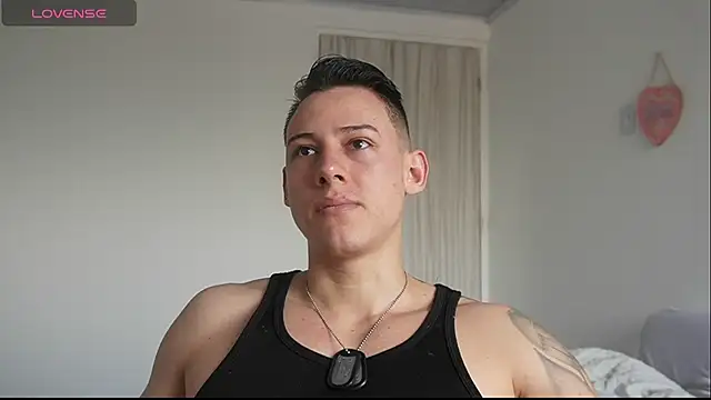 Snapshot of Muscle_King_Cum chatting on 05.01.26 Muscle King Cum online show from 05.01.26
