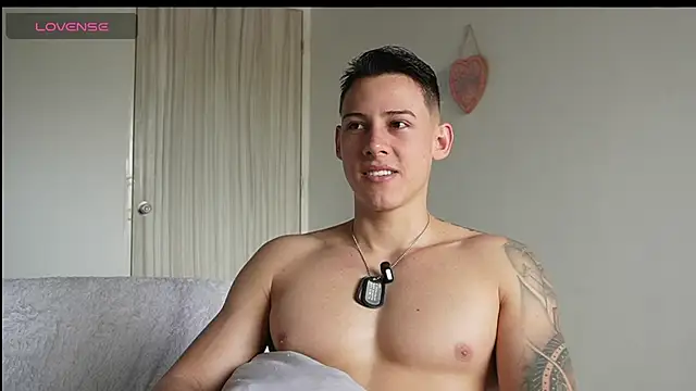 Muscle King Cum online show from 06.17.26