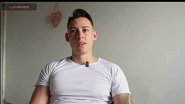 Muscle King Cum online show from 06.18.26