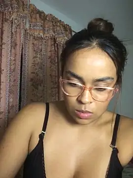 JuanaSimons online show from 12.05.25