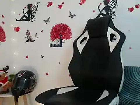 Snapshot of Angel_bran chatting on 01.25.25 Angel bran online show from 01.25.25