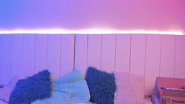 Snapshot of CAMILLEN_PETTID chatting on 10.15.25 CAMILLEN PETTID online show from 10.15.25