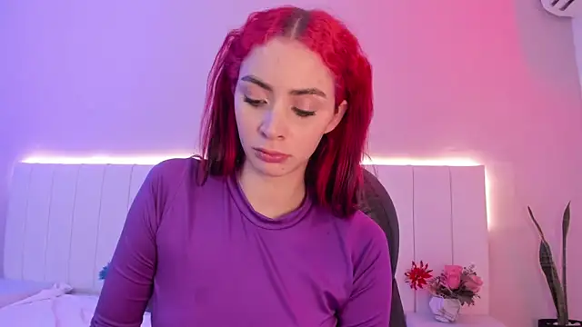 Snapshot of CAMILLEN_PETTID chatting on 11.07.25 CAMILLEN PETTID online show from 11.07.25