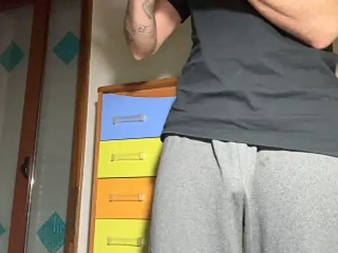 Snapshot of Drogon1000 chatting on 02.28.26 Drogon1000 online show from 02.28.26