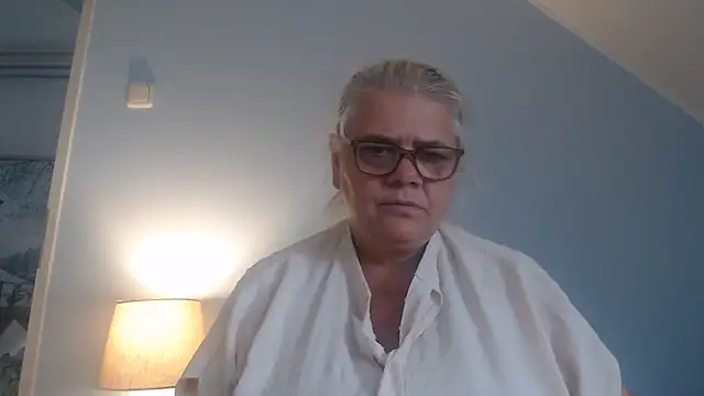 hotladymoon online show from 07.25.26