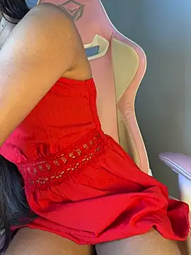 Snapshot of sneha_babe chatting on 10.21.25 sneha babe online show from 10.21.25