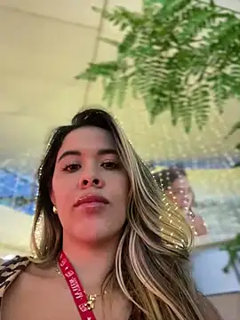 Emilia Bakerr online show from 12.17.24