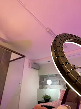 Emilia Bakerr online show from 01.10.25