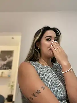 Emilia Bakerr online show from 01.23.25