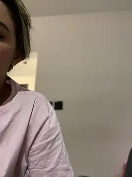 Emilia Bakerr online show from 02.20.25