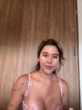 Emilia Bakerr online show from 05.18.26