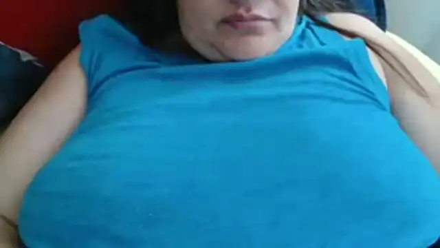 Snapshot of Lucinka1 chatting on 03.28.26 Lucinka1 online show from 03.28.26
