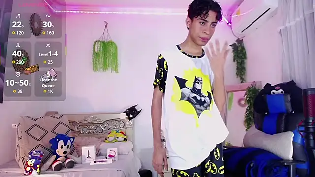 huge armound online show from 04.12.26