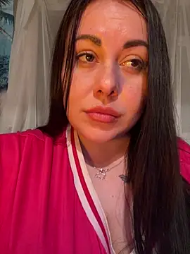 Snapshot of DaisyStreet chatting on 03.07.26 DaisyStreet online show from 03.07.26