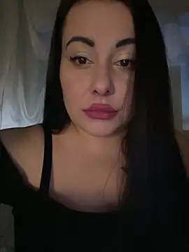 Snapshot of DaisyStreet chatting on 03.23.26 DaisyStreet online show from 03.23.26