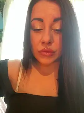 Snapshot of DaisyStreet chatting on 04.03.26 DaisyStreet online show from 04.03.26