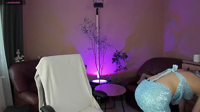 KaylaLaine online show from 06.05.26
