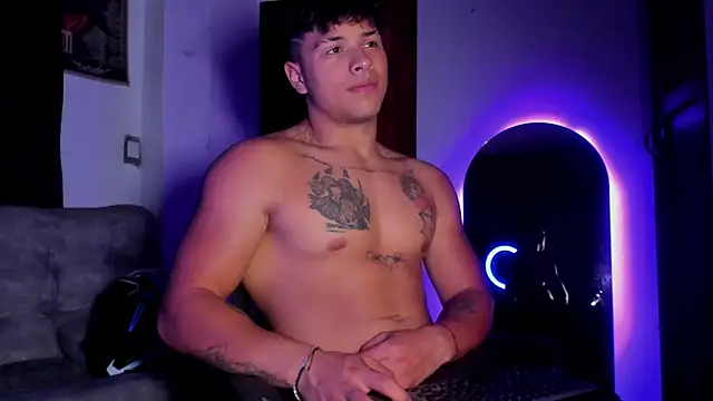 Dominic Biker   online show from 05.15.26