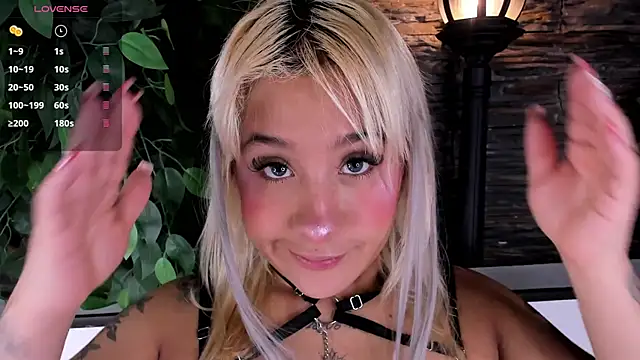 miss danika online show from 03.05.25