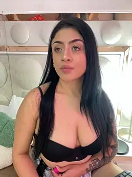 lucianaroy online show from 03.11.25