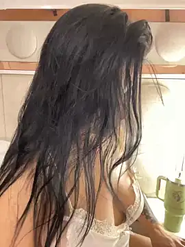 lucianaroy online show from 03.14.25