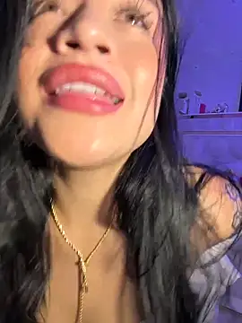 lucianaroy online show from 04.05.26