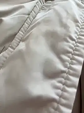 Snapshot of LikaCat chatting on 01.05.25 LikaCat online show from 01.05.25