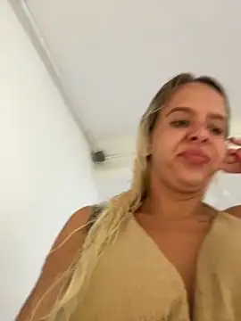 LikaCat online show from 04.20.26