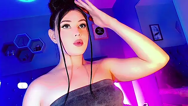 Ashlycuute online show from 12.17.24