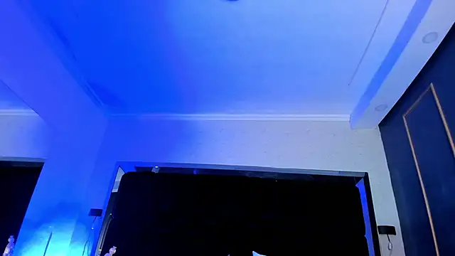 Snapshot of NikkySmiith chatting on 02.27.25 NikkySmiith online show from 02.27.25