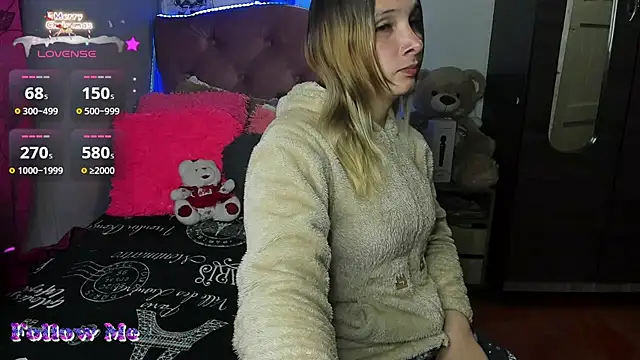 Tiffany bunny2023 online show from 11.22.25