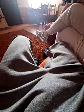 LaRosaDelDeserto online show from 12.14.24