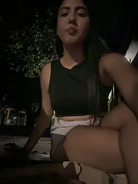 MarianaBenz online show from 03.06.25