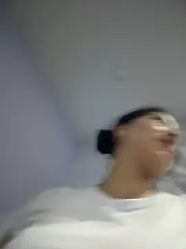 MarianaBenz online show from 03.09.25