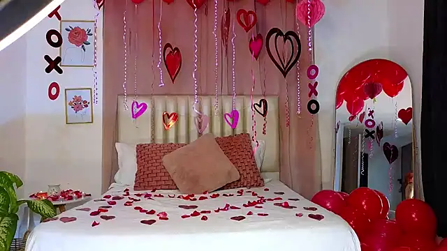 KristennBlue online show from 02.15.25